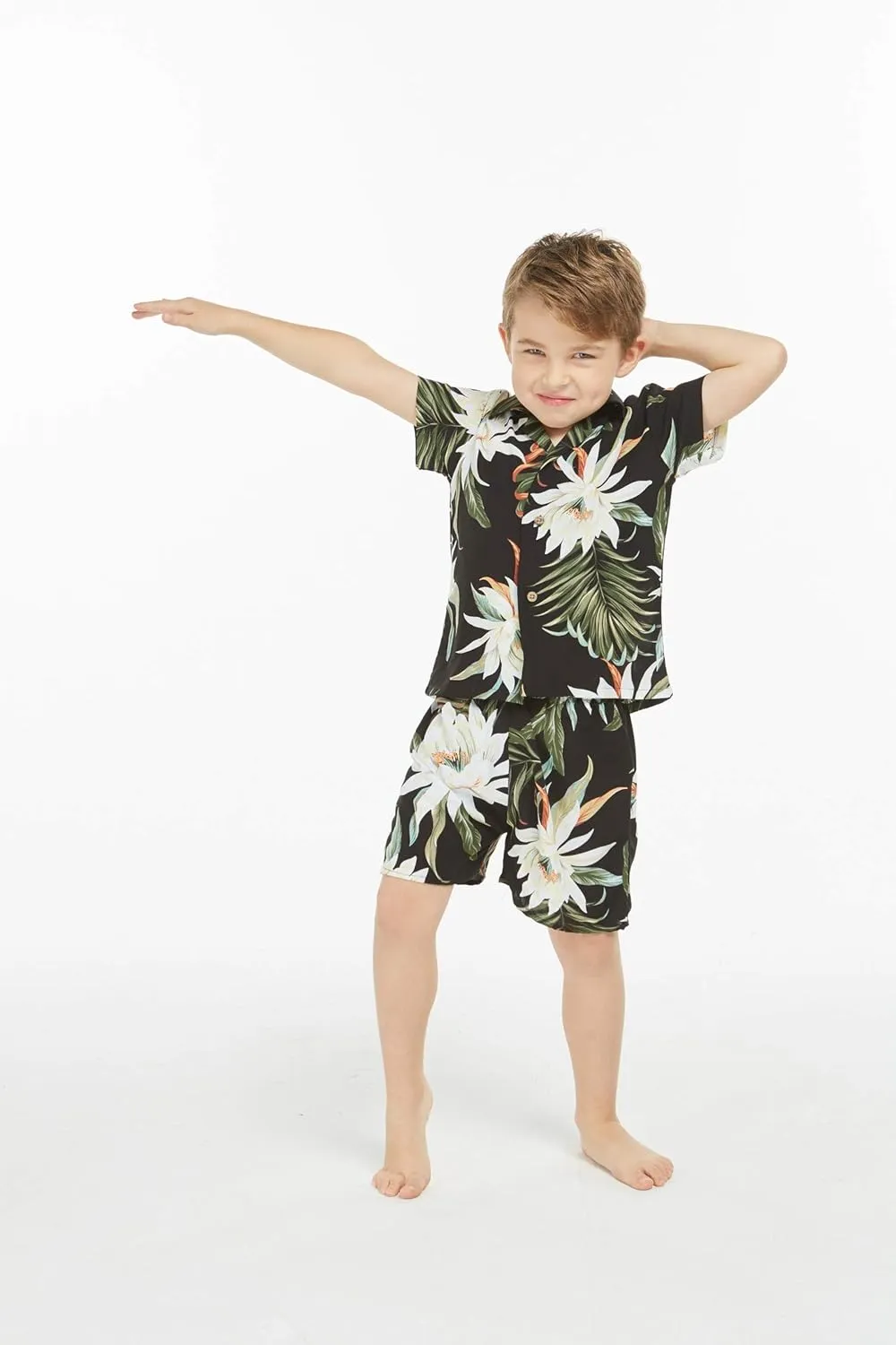 Matchable Family Hawaiian Luau Men Women Girl Boy Clothes in Wispy Cereus Black