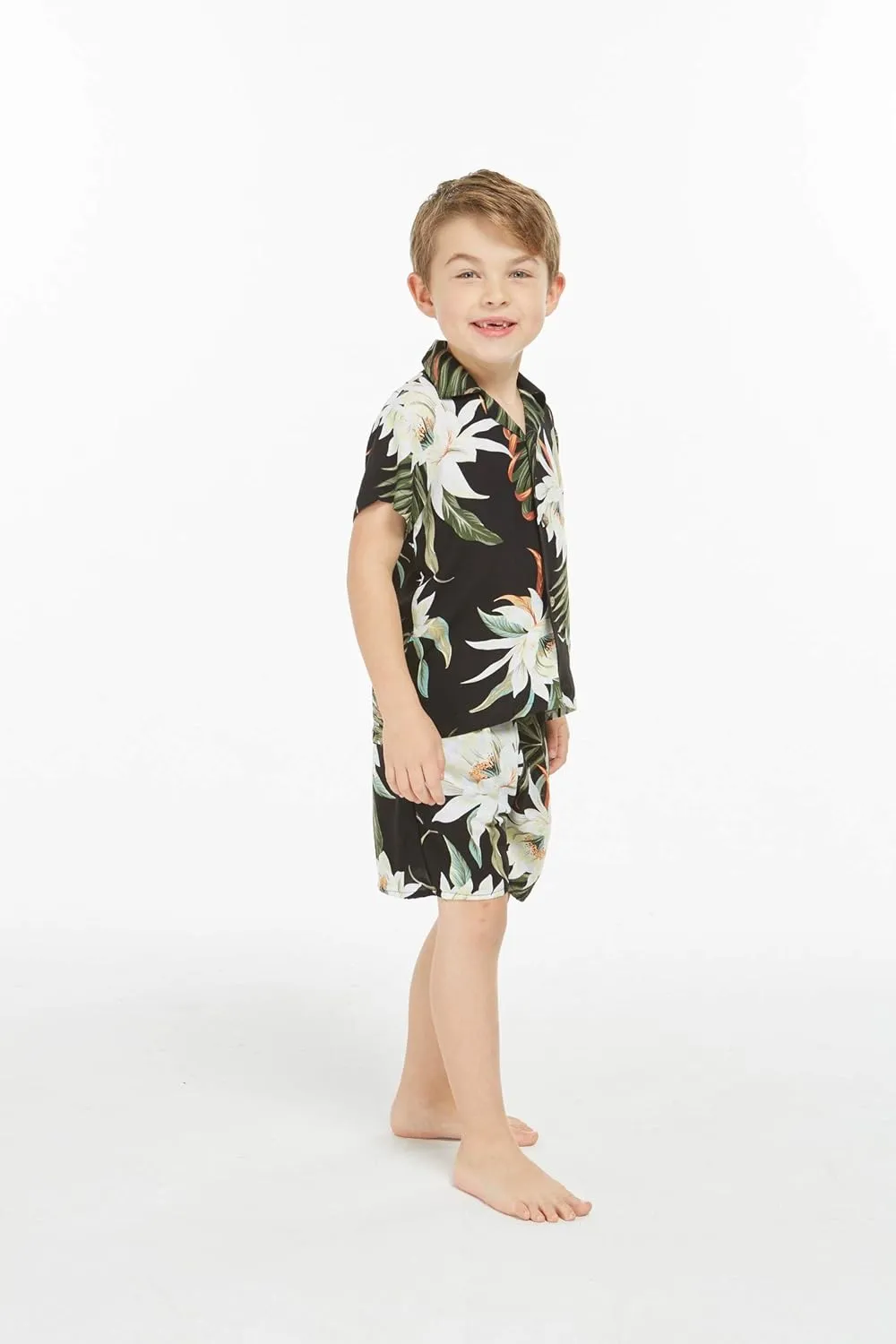 Matchable Family Hawaiian Luau Men Women Girl Boy Clothes in Wispy Cereus Black