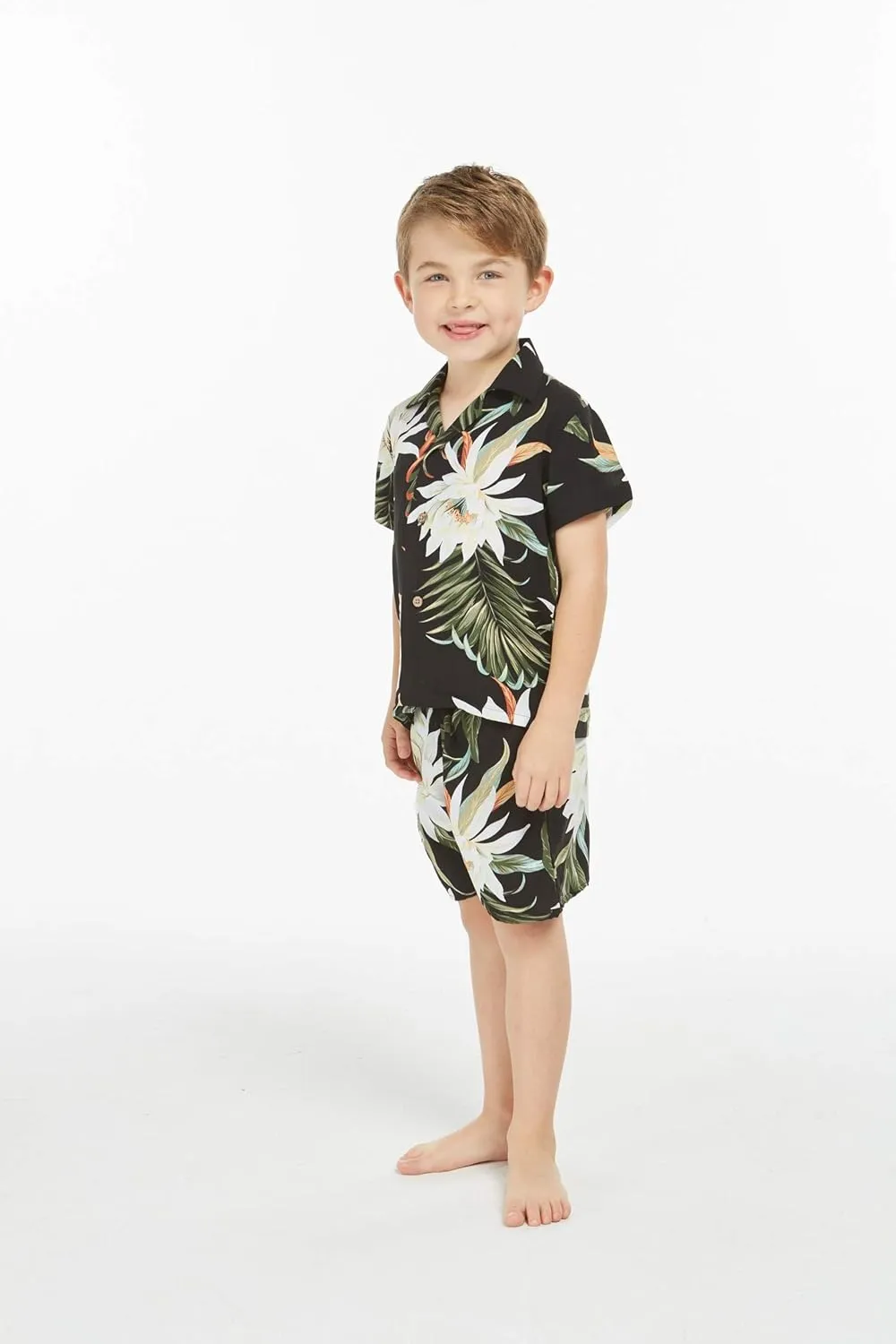 Matchable Family Hawaiian Luau Men Women Girl Boy Clothes in Wispy Cereus Black