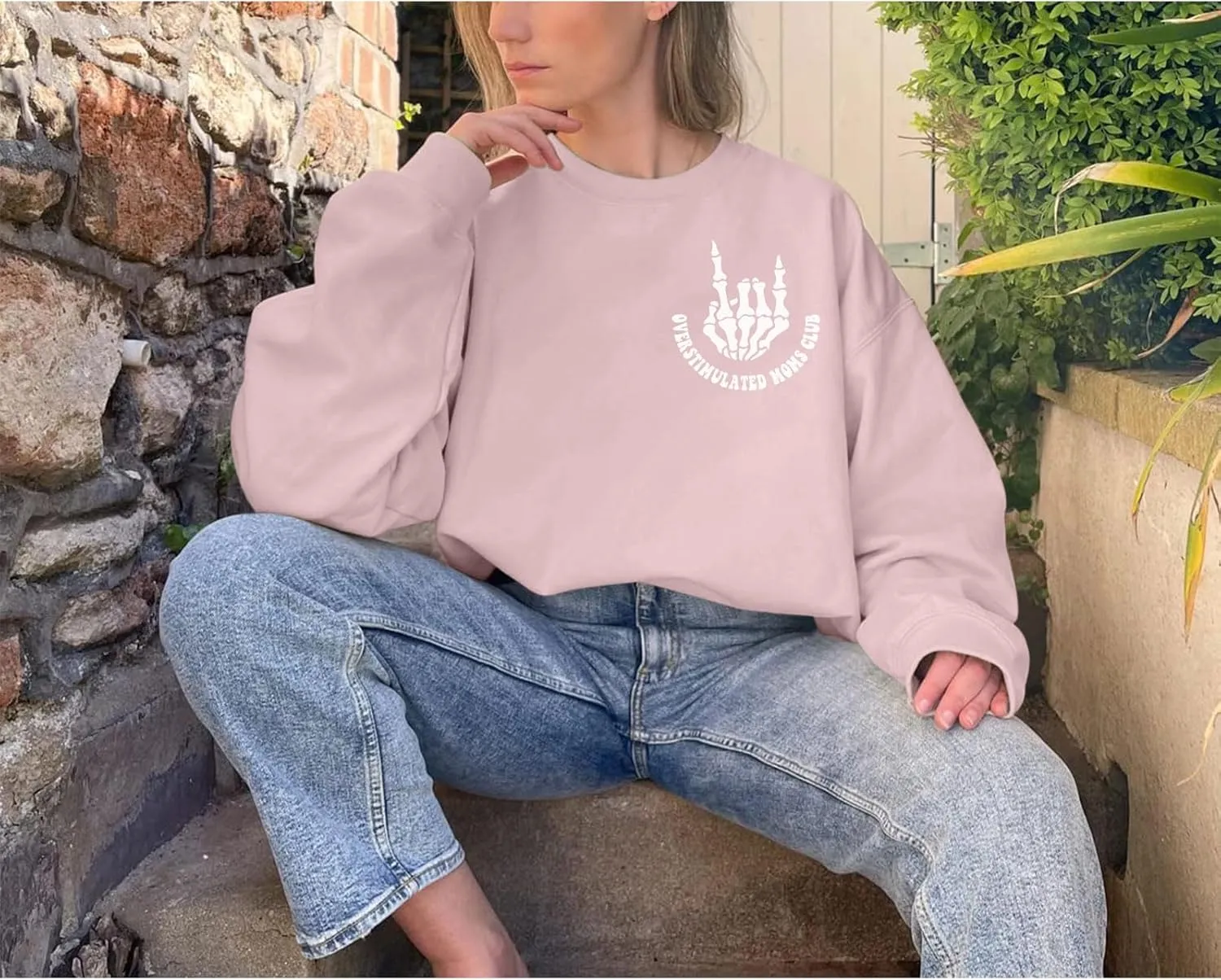 Oversized Overstimulated Moms Club Sweatshirt for Women Cool Skeleton Graphic Mama Sweatshirts Funny Hoodie Pullover