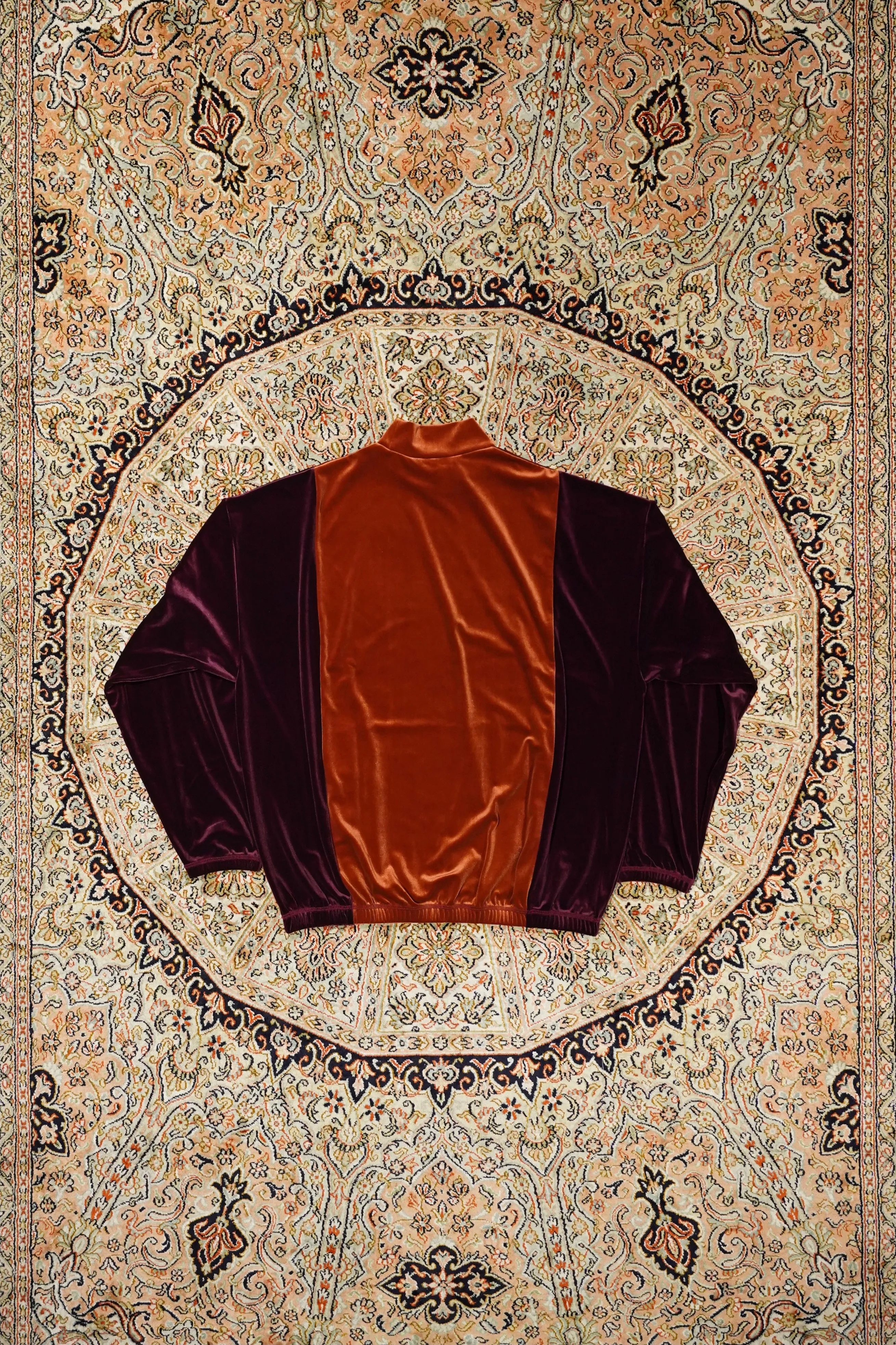 Sasquatchfabrix. VELOUR MOCKNECK (ORANGE×PURPLE)