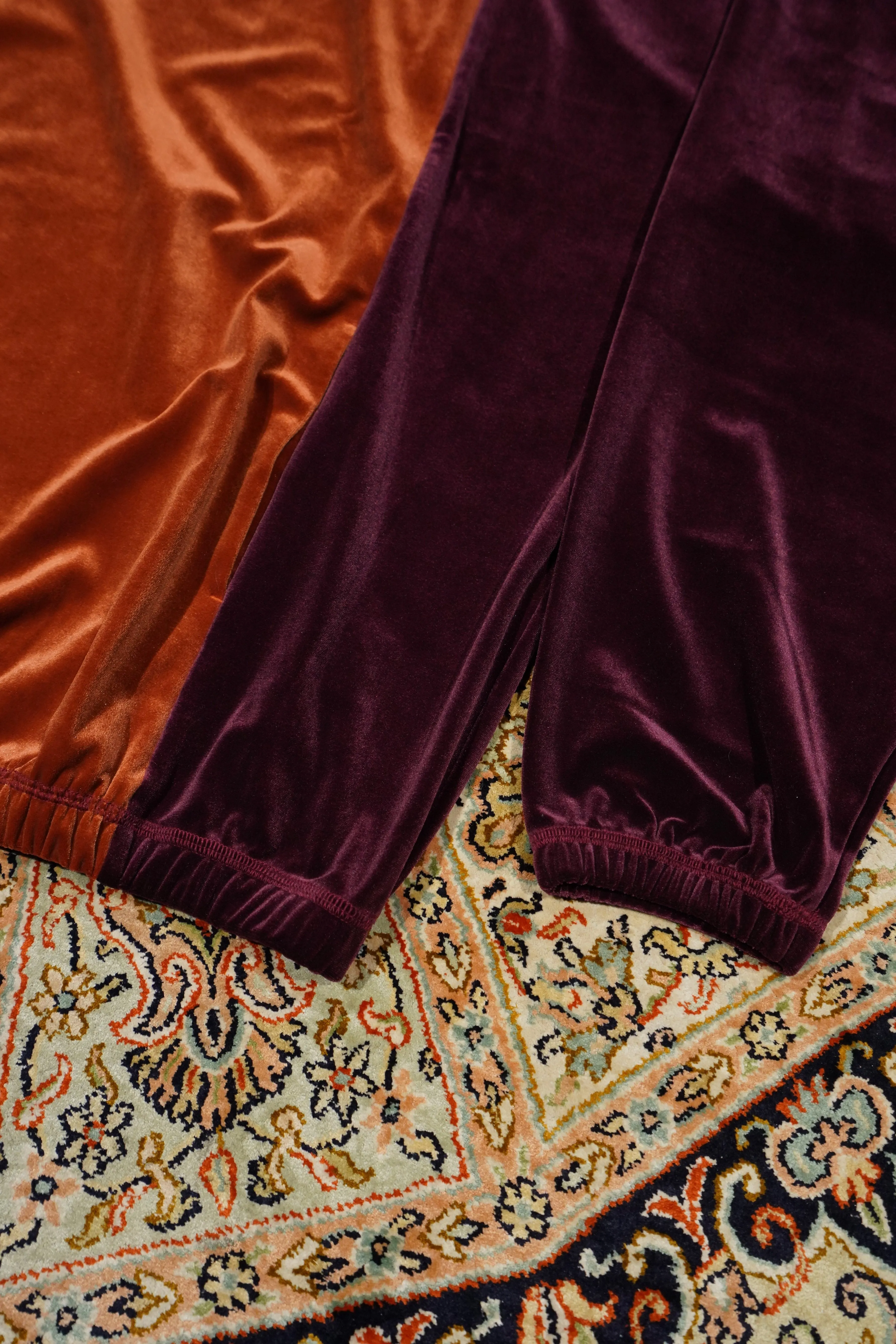 Sasquatchfabrix. VELOUR MOCKNECK (ORANGE×PURPLE)