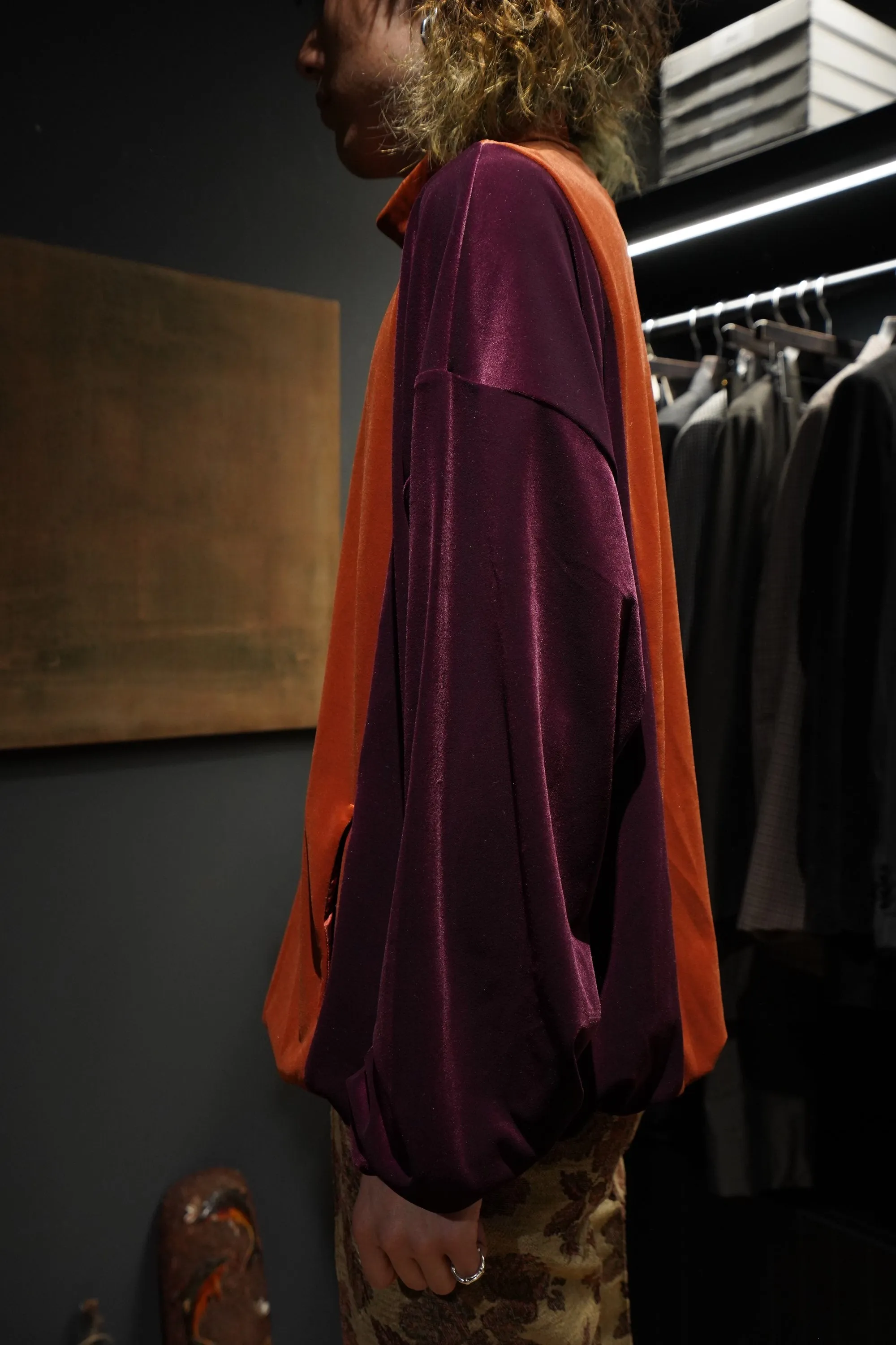 Sasquatchfabrix. VELOUR MOCKNECK (ORANGE×PURPLE)