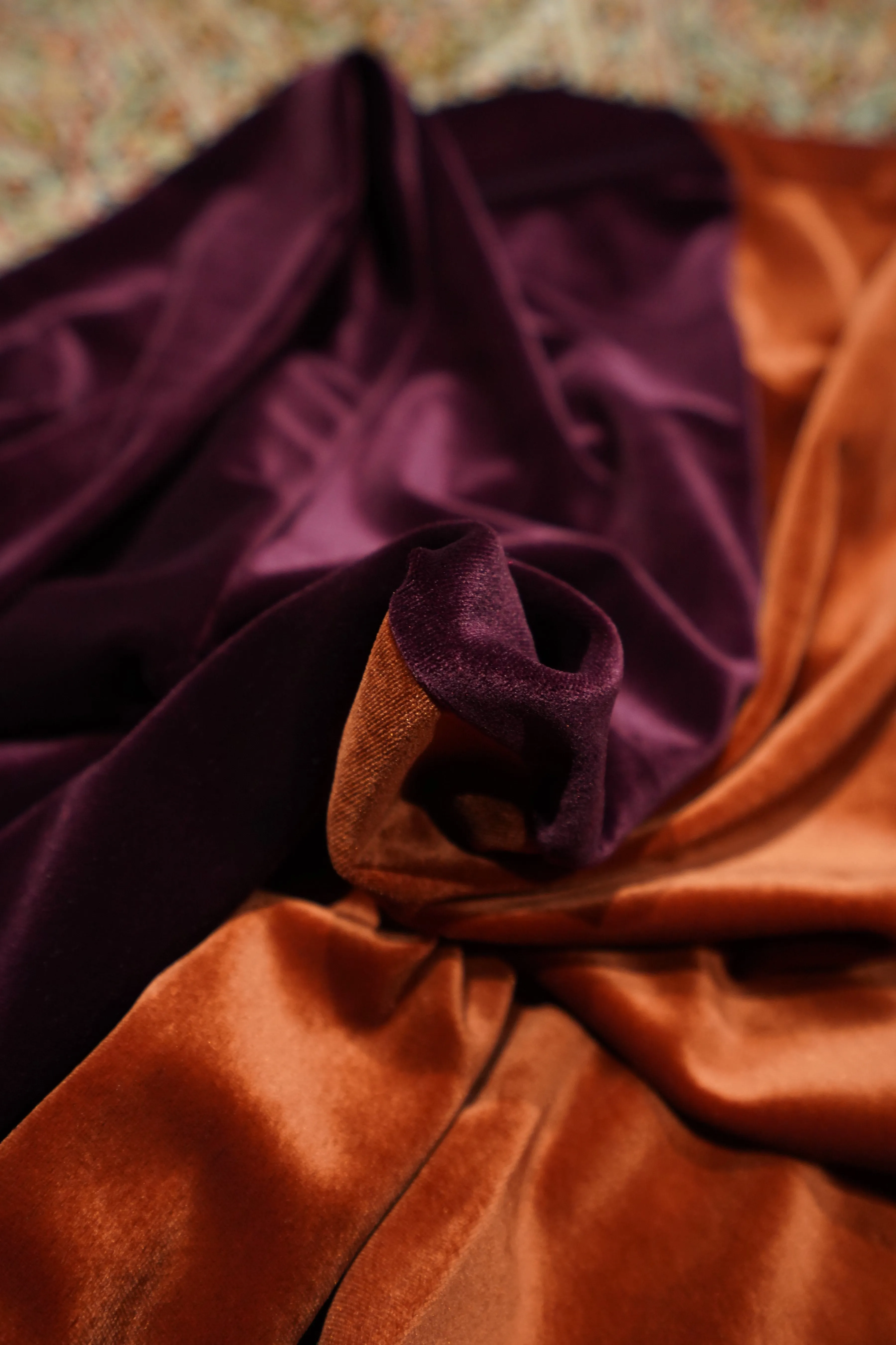 Sasquatchfabrix. VELOUR MOCKNECK (ORANGE×PURPLE)