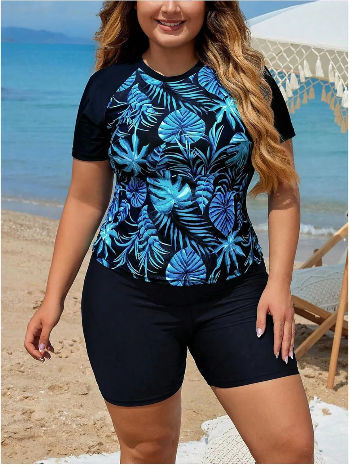 SOLY HUX Women's Plus Size Tankini Swimsuits Tropical Rash Guard Short Sleeve Swim Shirt with Shorts Two Piece Bathing Suit