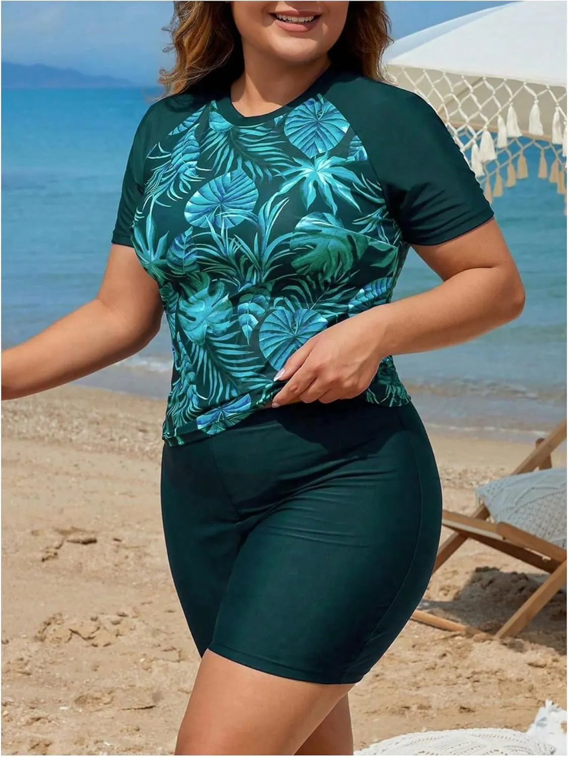 SOLY HUX Women's Plus Size Tankini Swimsuits Tropical Rash Guard Short Sleeve Swim Shirt with Shorts Two Piece Bathing Suit