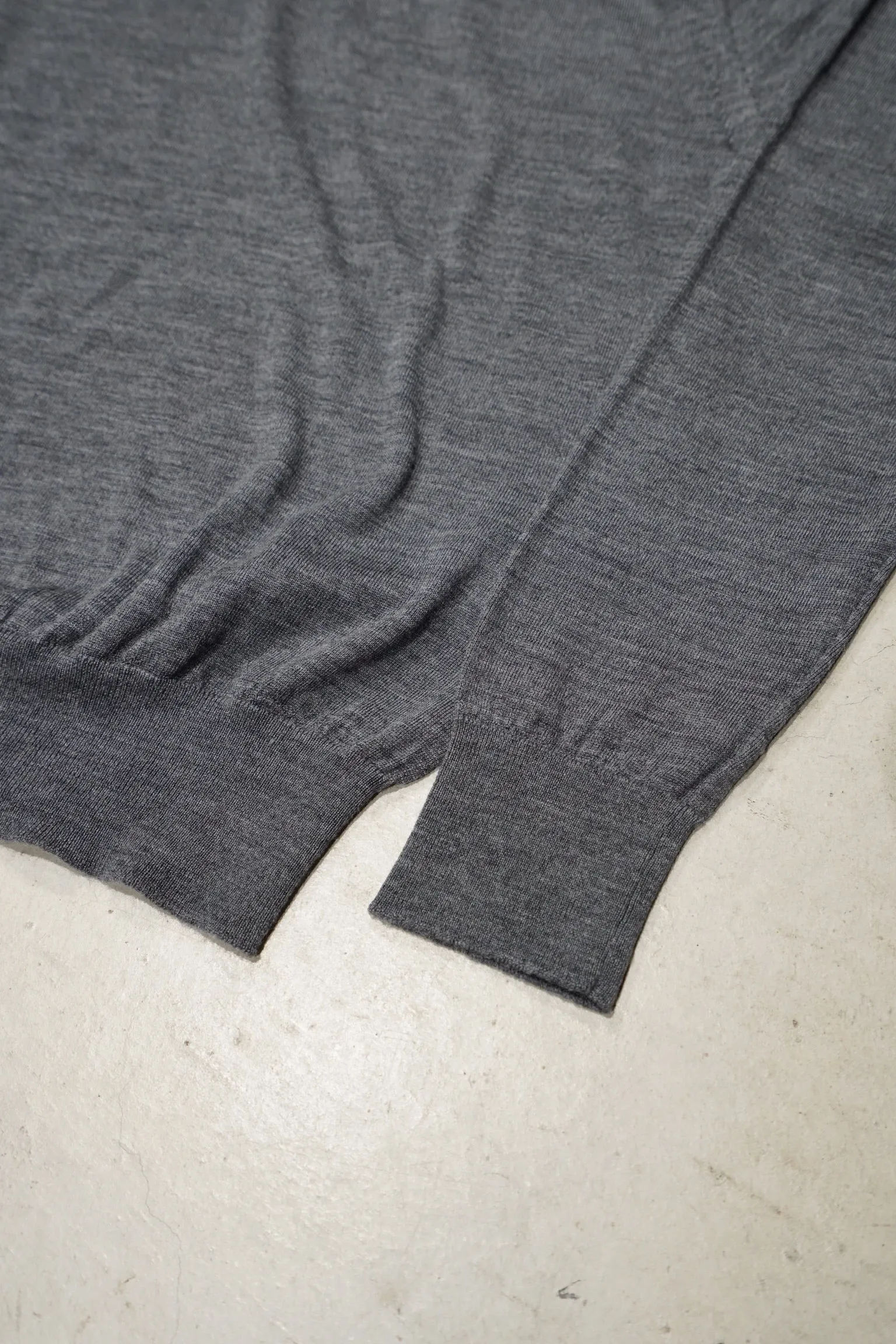 Standard Mockneck Knit (GRAY)