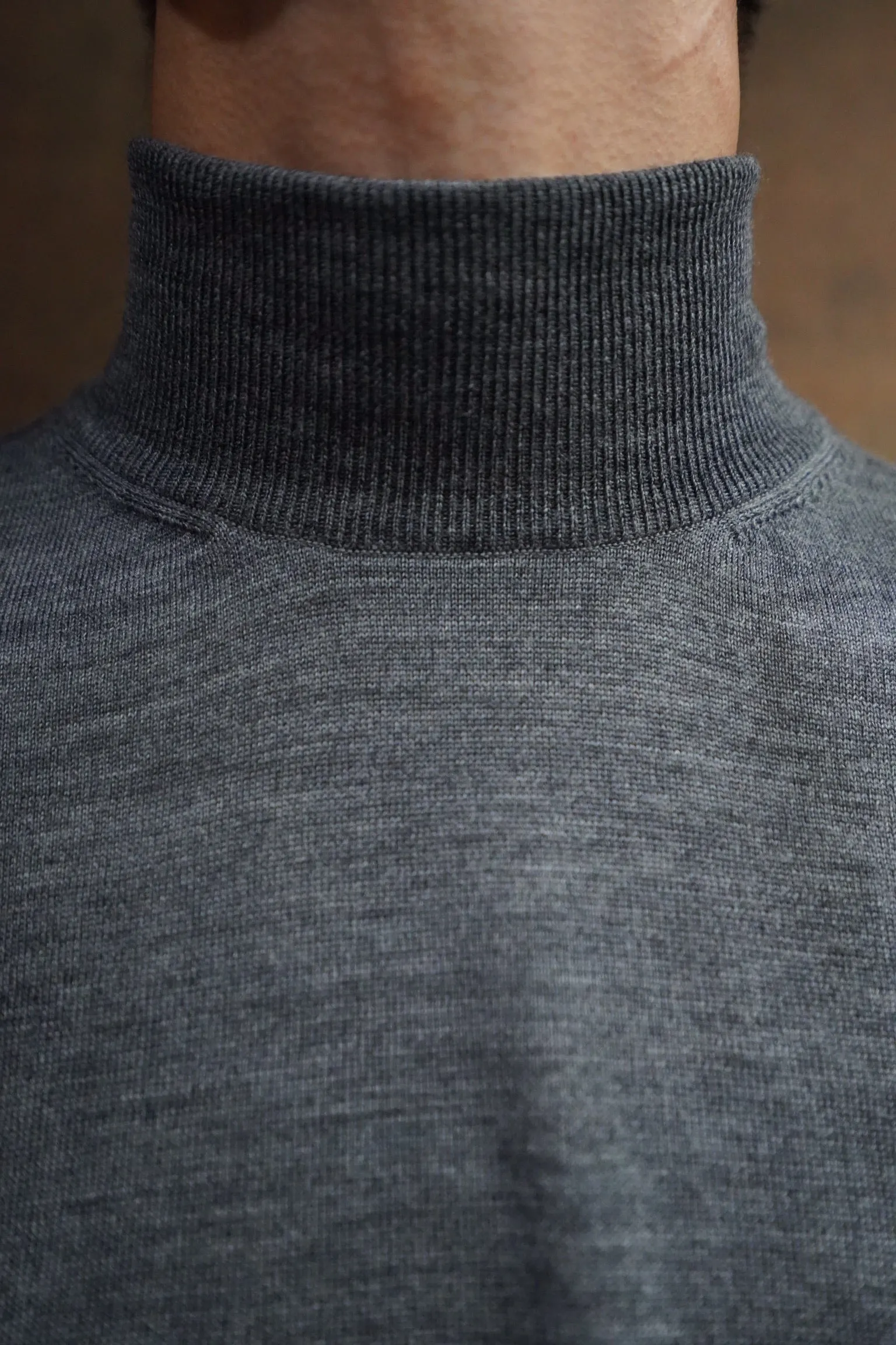 Standard Mockneck Knit (GRAY)
