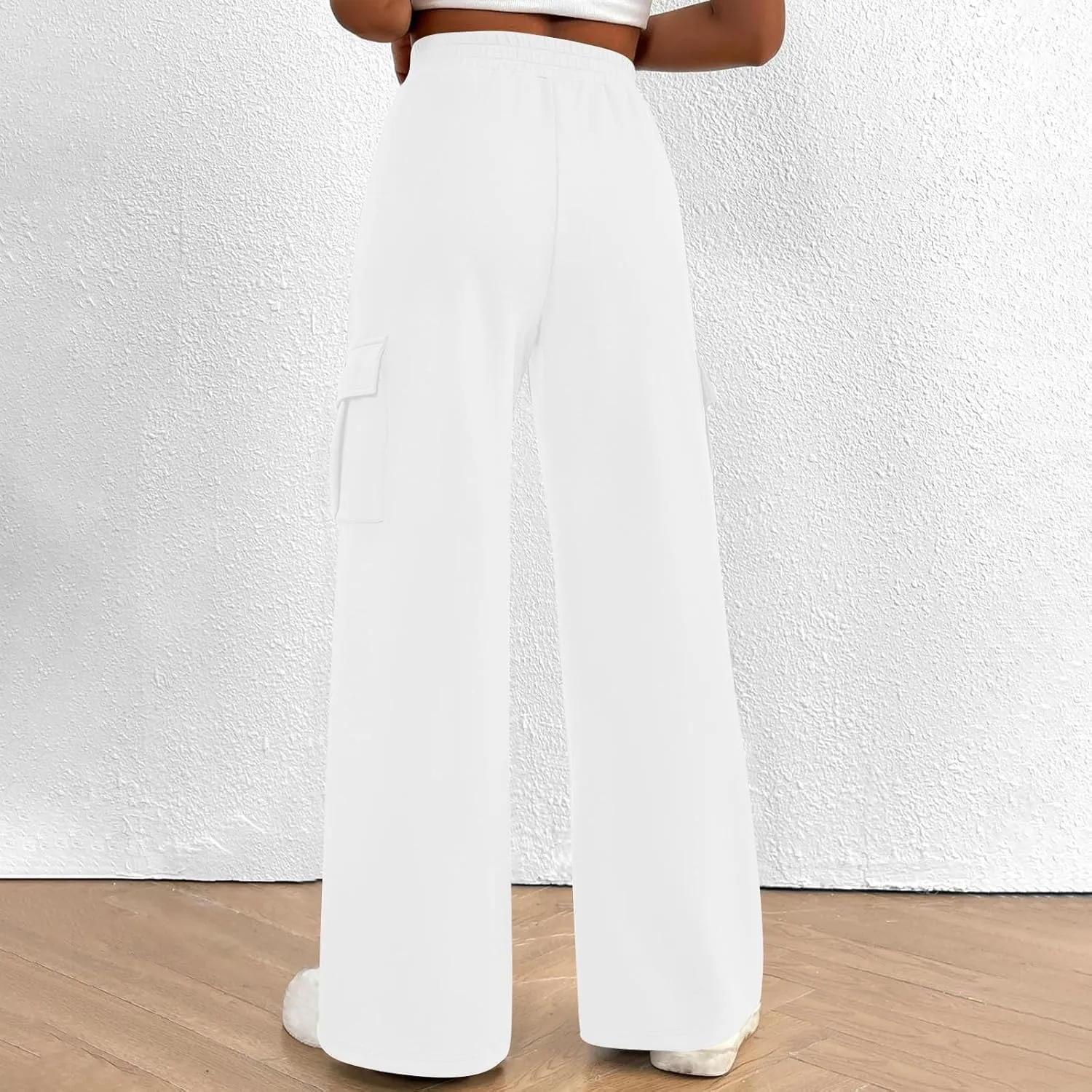 Womens Cargo Sweatpants with Pockets Wide Leg Baggy High Waisted Sweats Pants Drawstring Waist Athletic Trousers